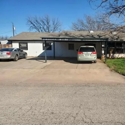 Buy this 3 bed house on 2673 North Willis Street in Abilene, TX 79603