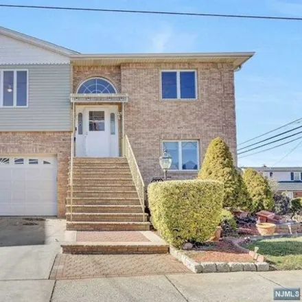 Rent this 3 bed house on 301 Fritsch Avenue in Wood-Ridge, Bergen County