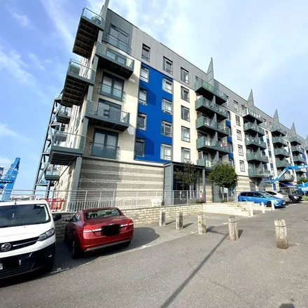 Image 1 - The Boathouse, Ocean Drive, Gillingham, ME7 1FT, United Kingdom - Apartment for rent