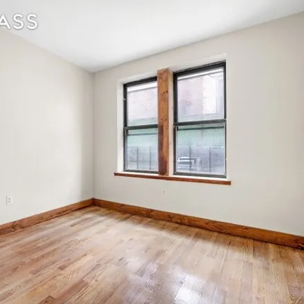 Image 6 - 336 Starr Street, New York, NY 11237, USA - House for rent