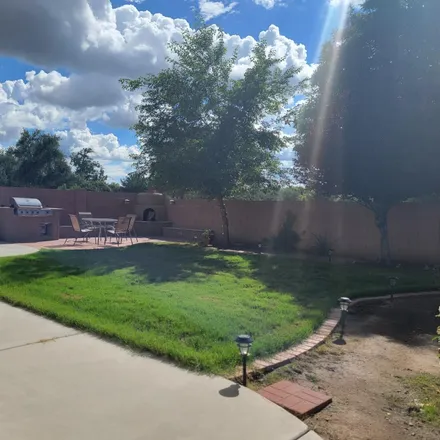 Image 2 - 321 North Rock Station Drive, Sahuarita, AZ 85629, USA - House for sale