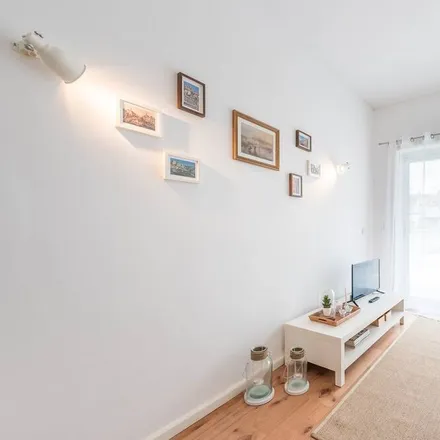 Rent this 1 bed apartment on Porto