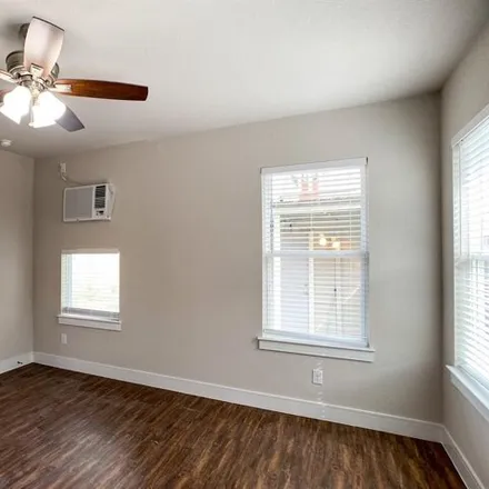 Rent this 1 bed apartment on 2541 Delafield Street in Houston, TX 77023