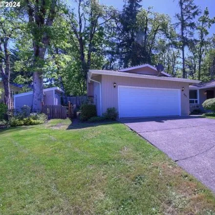 Buy this 3 bed house on 443 South 68th Place in Springfield, OR 97478