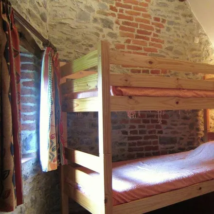 Rent this 3 bed house on Treignes in Rue de la Gare, 5670 Treignes