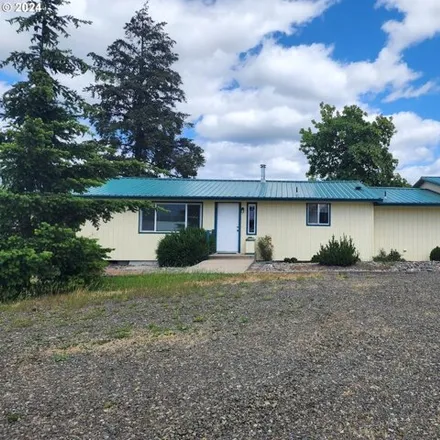 Buy this 2 bed house on West Central Avenue in Sutherlin, Douglas County