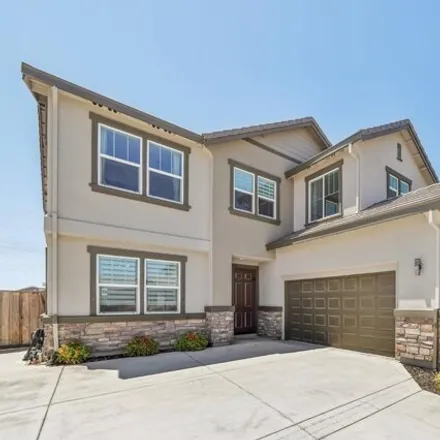 Image 2 - 549 Kingbird Cir, Vacaville, California, 95688 - House for sale