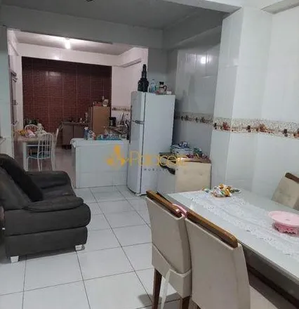 Buy this 3 bed house on Rua Máximo de Paula Santos Netto in Jardim do Vale, Guaratinguetá - SP