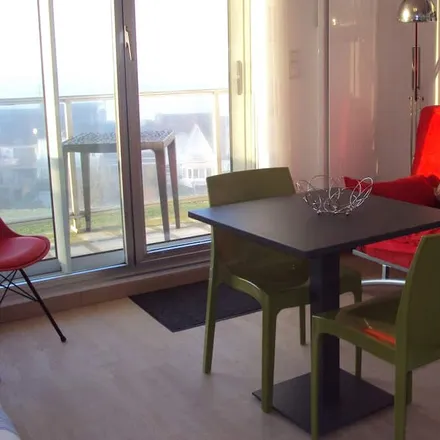 Rent this studio apartment on 62100 Arrondissement de Calais