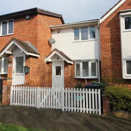Rent this 2 bed townhouse on Bulls Head in Rochford Close, Turnford