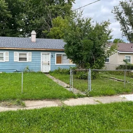 Buy this 3 bed house on 1245 East Downey Avenue in Beecher, MI 48505