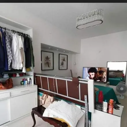 Buy this 3 bed apartment on Rua Newton Prado 167 in Bairro da Luz, São Paulo - SP