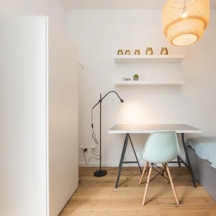 Rent this 5 bed room on Nazarethkirchstraße 51 in 13347 Berlin, Germany