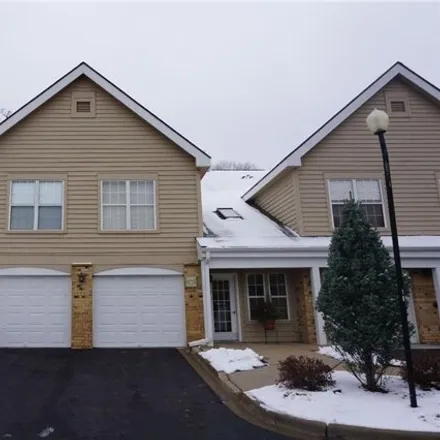 Rent this 1 bed condo on 6123 Chasewood Parkway in Minnetonka, MN 55343
