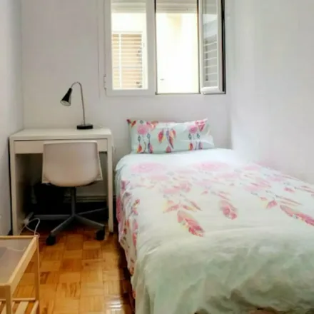 Rent this studio room on Madrid in Calle de Santa Isabel, 17