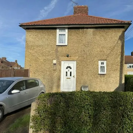 Buy this 2 bed house on unnamed road in London, RM10 8LB