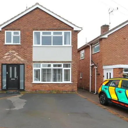 Buy this 3 bed house on Meadow Crescent in Castle Donington, DE74 2LX