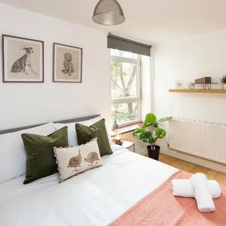 Rent this 1 bed apartment on London in SE17 2EA, United Kingdom