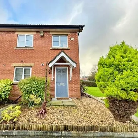 Rent this 3 bed house on Pavilion Gardens in Daisy Hill, BL5 3AS