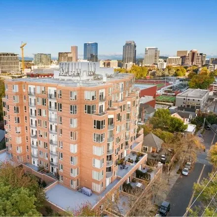 Buy this 2 bed condo on Southwest Osage Street in Portland, OR 97205