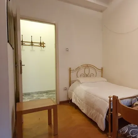 Rent this 4 bed room on P7 - Piazzale Sanseverino in Via Giuseppe Verdi, 38122 Trento TN