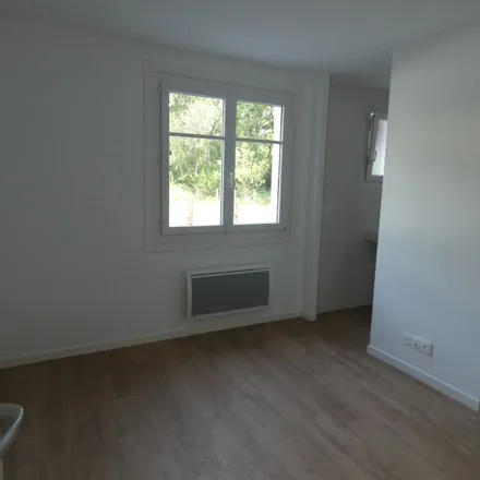 Rent this 2 bed apartment on Place des Corsaires in Rue Mazarin, 64500 Saint-Jean-de-Luz