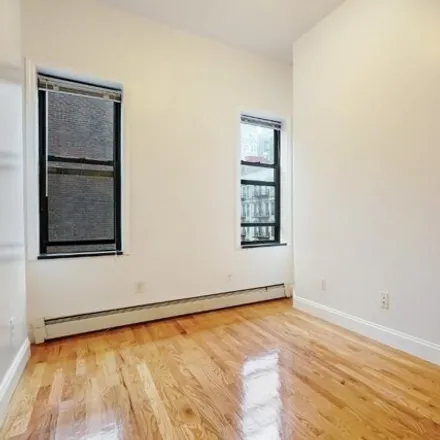 Image 3 - Jazba, 207 2nd Avenue, New York, NY 10003, USA - Townhouse for rent