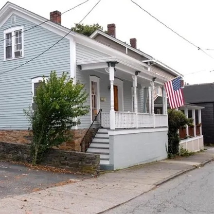 Image 3 - 15 Young St, Newport, Rhode Island, 02840 - House for rent