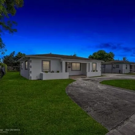 Image 4 - 570 Northwest 190th Street, Norland, Miami Gardens, FL 33169, USA - House for sale