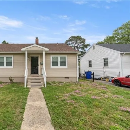 Buy this 3 bed house on 1316 Virgilina Avenue in Bay View Beach, Norfolk