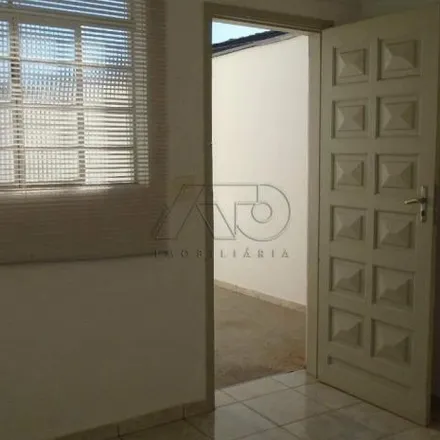Rent this 3 bed house on Rua Doutor Alvim in São Judas, Piracicaba - SP