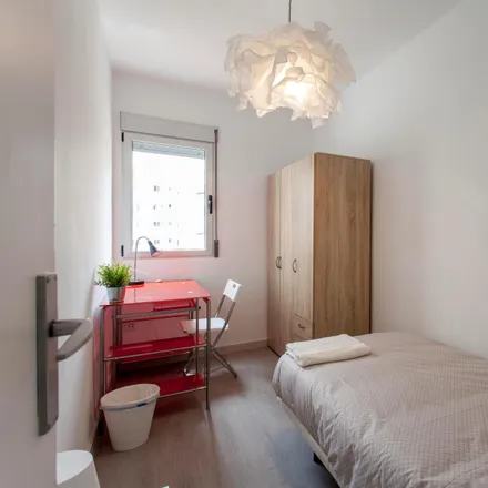 Rent this 4 bed room on Carrer de Benicarló in 38, 46020 Valencia