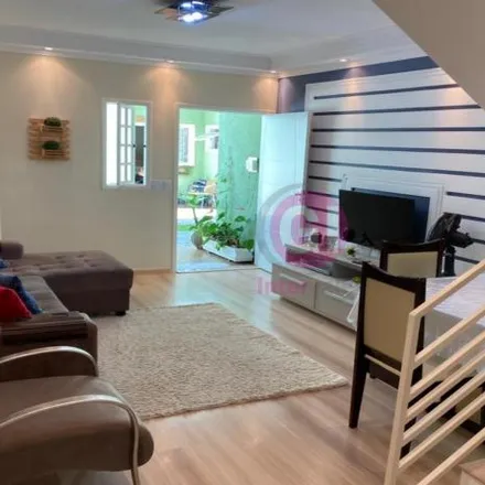 Buy this 2 bed house on Rua Marcelo Cordeiro de Oliveira in Residencial de Ville, São José dos Campos - SP