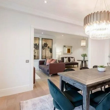 Rent this 5 bed apartment on Strathmore Court in 143 Park Road, London