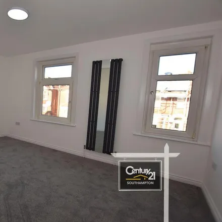 Image 5 - 70 Sydney Road, Southampton, SO15 5RB, United Kingdom - Duplex for rent