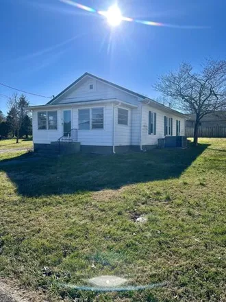 Buy this 3 bed house on 1344 South Alta Avenue in Corbin, KY 40701