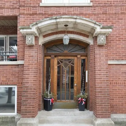 Buy this 2 bed condo on 5923 North Winthrop Avenue in Chicago, IL 60660