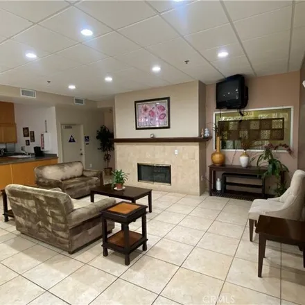 Rent this 1 bed condo on Alley 89209 in Los Angeles, CA 91316