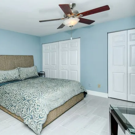 Image 5 - Sarasota, FL - Condo for rent
