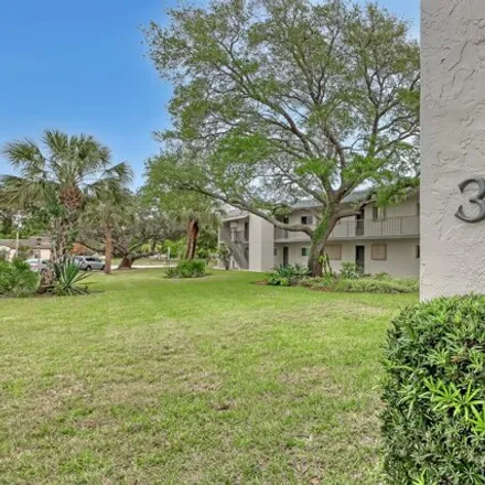 Buy this 2 bed condo on 3025 Thrush Drive in Melbourne, FL 32935