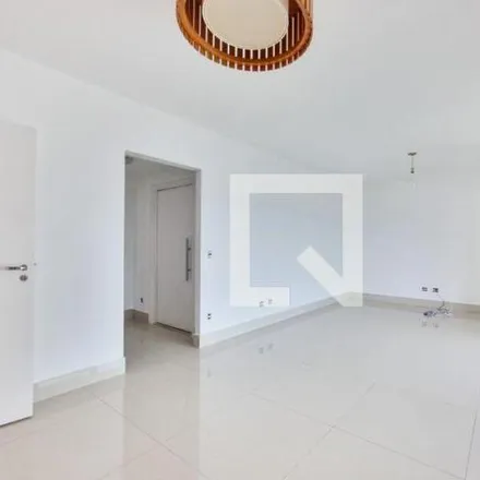 Rent this 4 bed apartment on Bloco 1 in Avenida São João 2380, Bosque Imperial