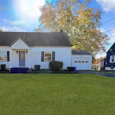 Buy this 3 bed house on 315 Sharon New Castle Road in Farrell, Mercer County