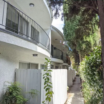 Rent this 2 bed apartment on 4559 Murietta Avenue in Los Angeles, CA 91423