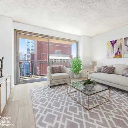 Image 1 - 132 EAST 35TH STREET 18G in Murray Hill Kips Bay - Apartment for sale