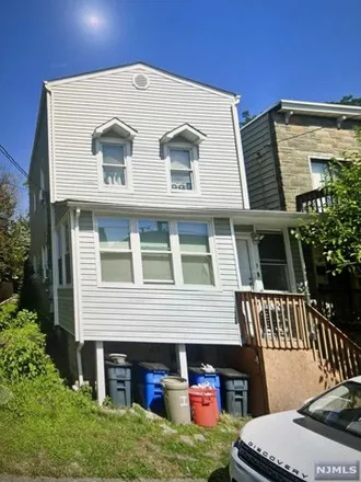 Rent this 2 bed house on Mehmet Ali ev in 5 Manhattan Place, Cliffside Park