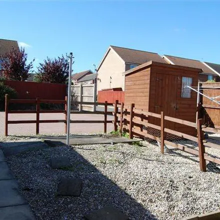 Rent this 2 bed townhouse on Riverbank Rise in Barton-upon-Humber, DN18 5SL