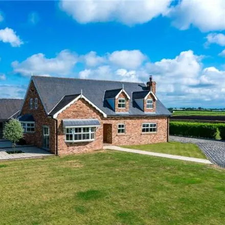 Buy this 5 bed house on Boundary Meanygate in West Lancashire, PR4 6EG