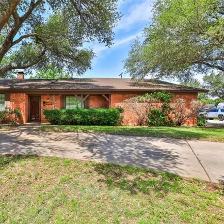 Buy this 3 bed house on 1485 Stanley Street in Sweetwater, TX 79556