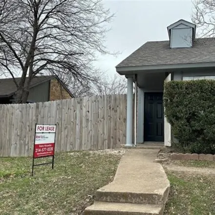 Image 2 - 7045 Pineberry Road, Dallas, TX 75249, USA - House for rent