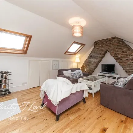 Rent this 1 bed apartment on Capel Lodge in Holmewood Gardens, London
